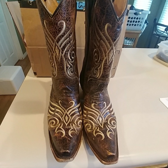Circle G Shoes - Circle G Distressed Boots